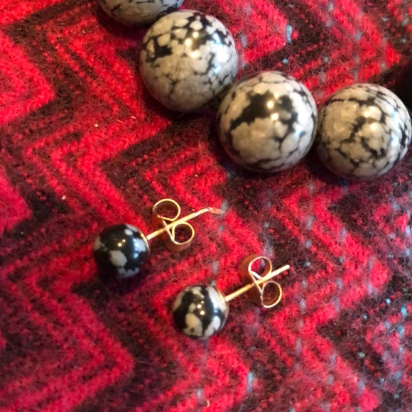 Snowflake obsidian bead necklace w/ Gold- filled post earrings - Picture 2 of 6